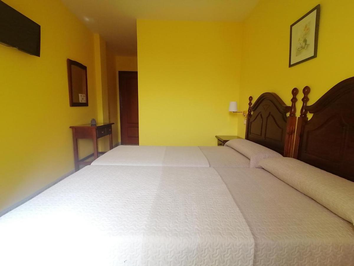 Hotel Las Palmeras Celorio  Esterno foto