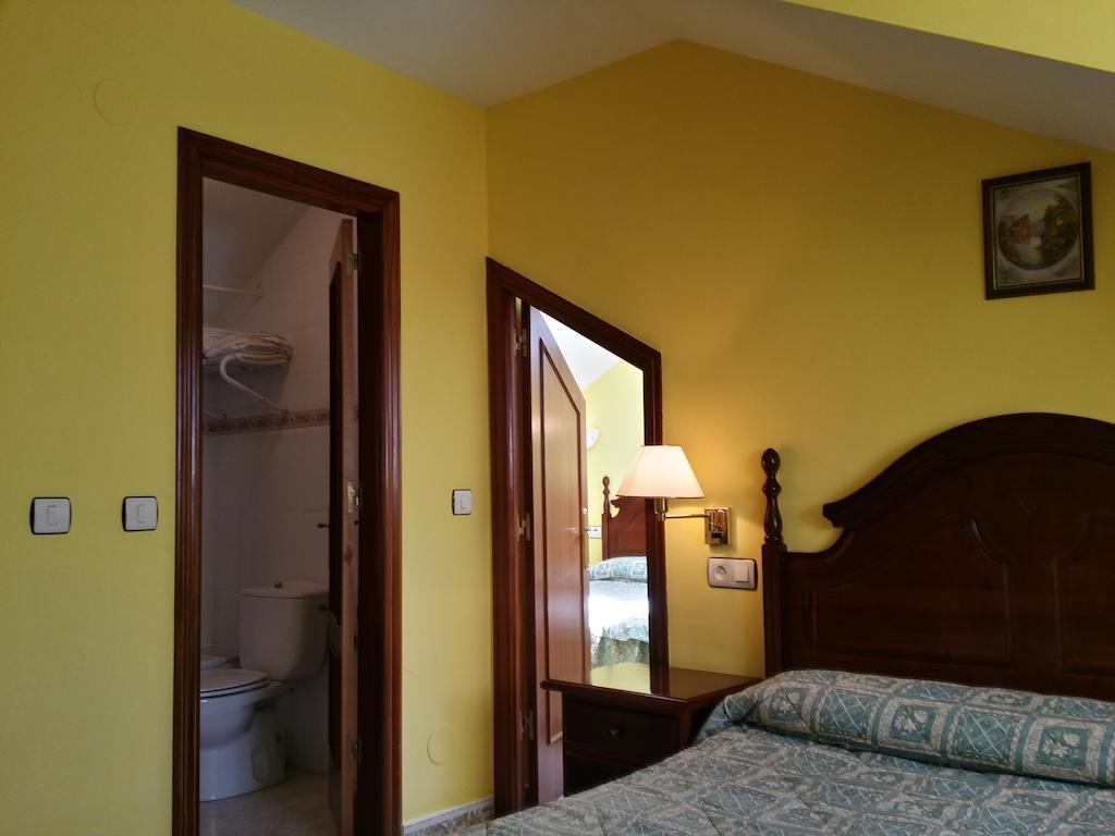 Hotel Las Palmeras Celorio  Esterno foto